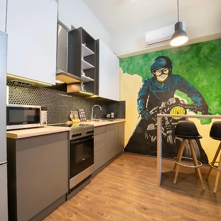 Park Corner Loft Near Heroes' Square
